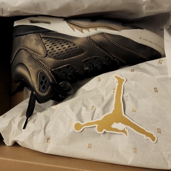 Air Jordan 5 Retro "Heiress Camo" - Picture 5 of 5